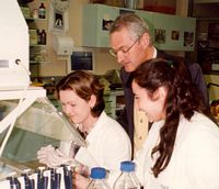 Geoff Renton keeps in touch with the Institutes activities and personnel. Used with the permission of the Bernard OBrien Institute of Microsurgery.